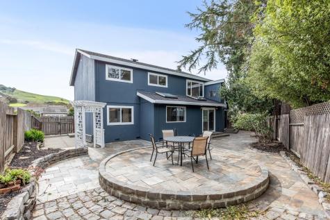 113 Greenridge Court Petaluma CA 94952