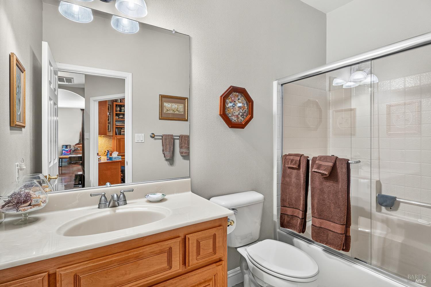 584 Nokomis Drive Ukiah CA 95482