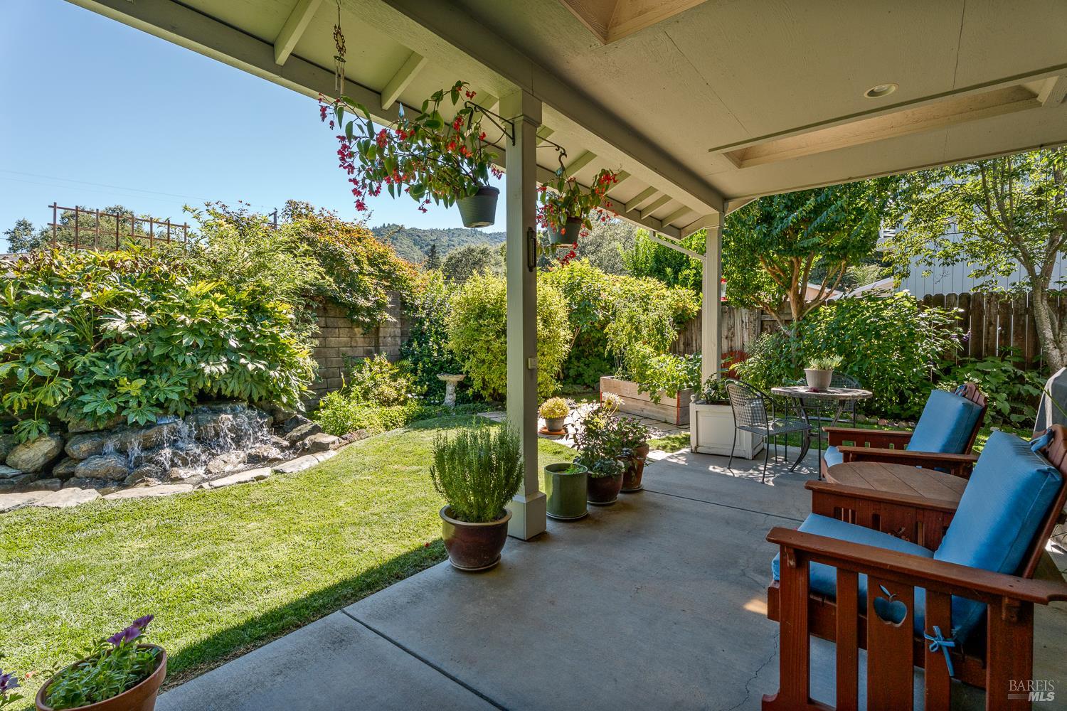 584 Nokomis Drive Ukiah CA 95482