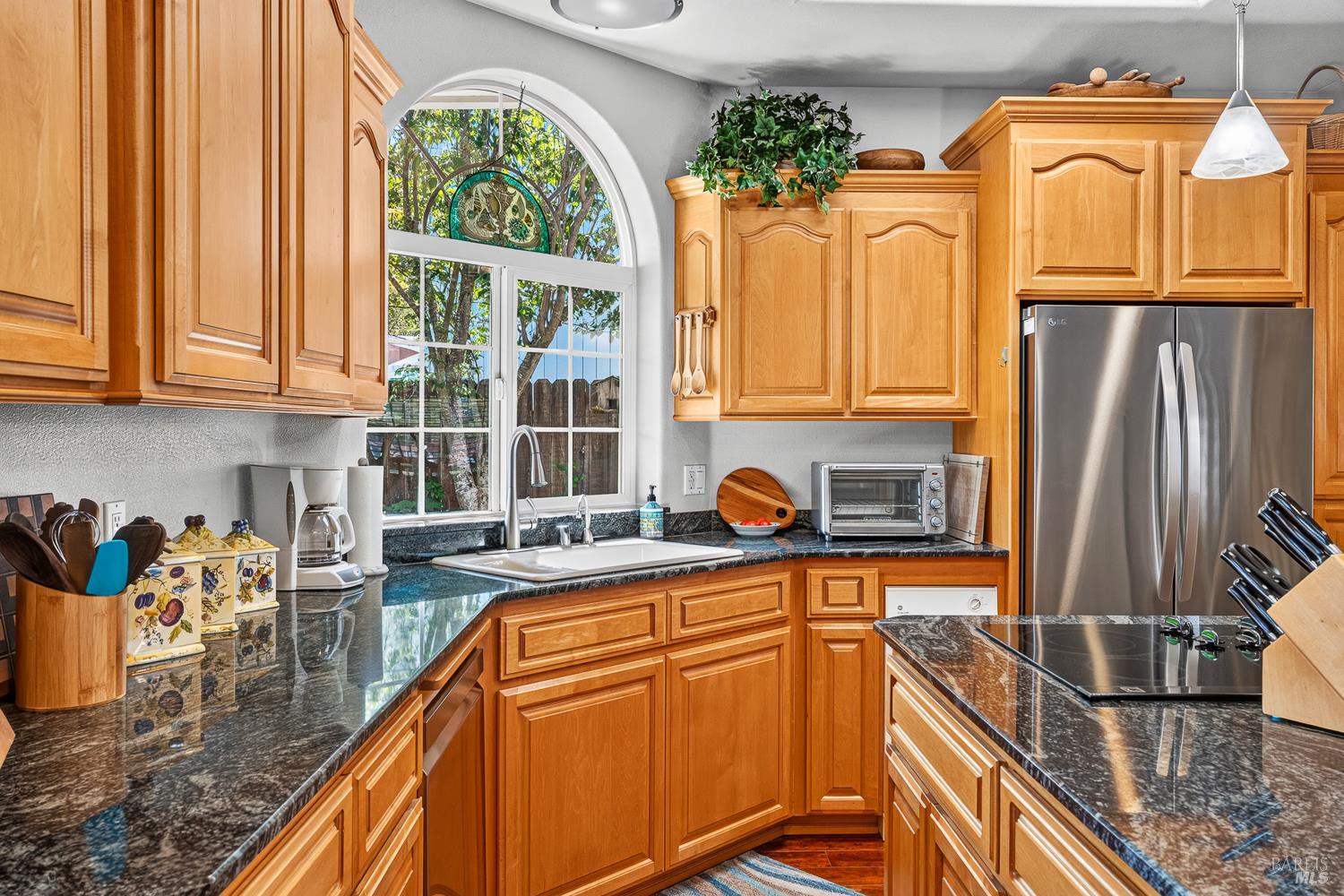 584 Nokomis Drive Ukiah CA 95482