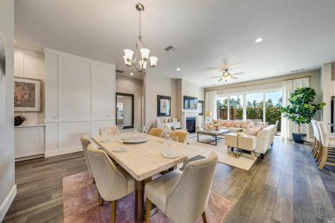 1007 Del Roble Lane Windsor CA 95492