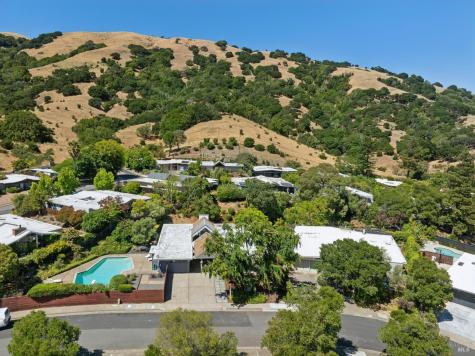 24 Mount Diablo Circle San Rafael CA 94903