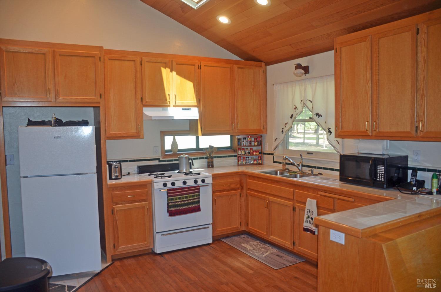 30477 Rodeo Road Potter Valley CA 95469