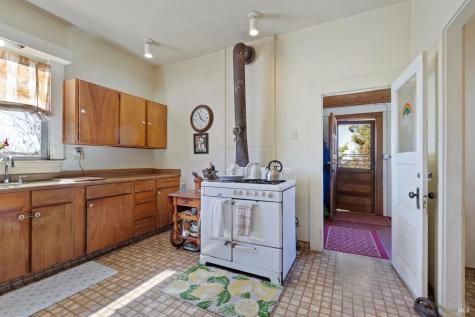 3015 Petaluma Hill Road Santa Rosa CA 95404