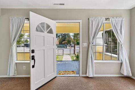 309 N Jefferson Street Cloverdale CA 95425