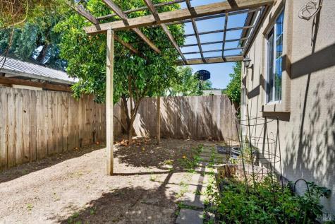 309 N Jefferson Street Cloverdale CA 95425