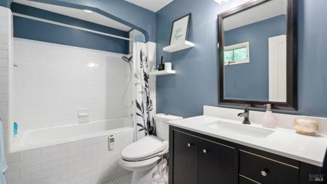1019 St Helena Avenue Santa Rosa CA 95404
