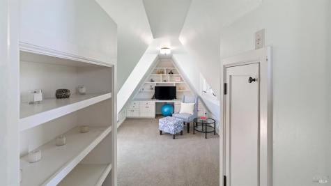 1019 St Helena Avenue Santa Rosa CA 95404