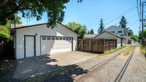 1019 St Helena Avenue Santa Rosa CA 95404