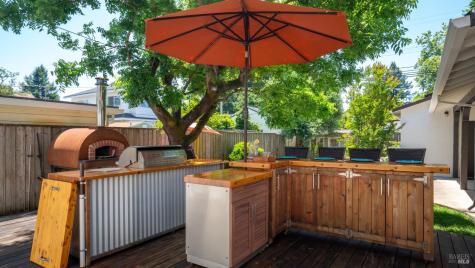 1019 St Helena Avenue Santa Rosa CA 95404