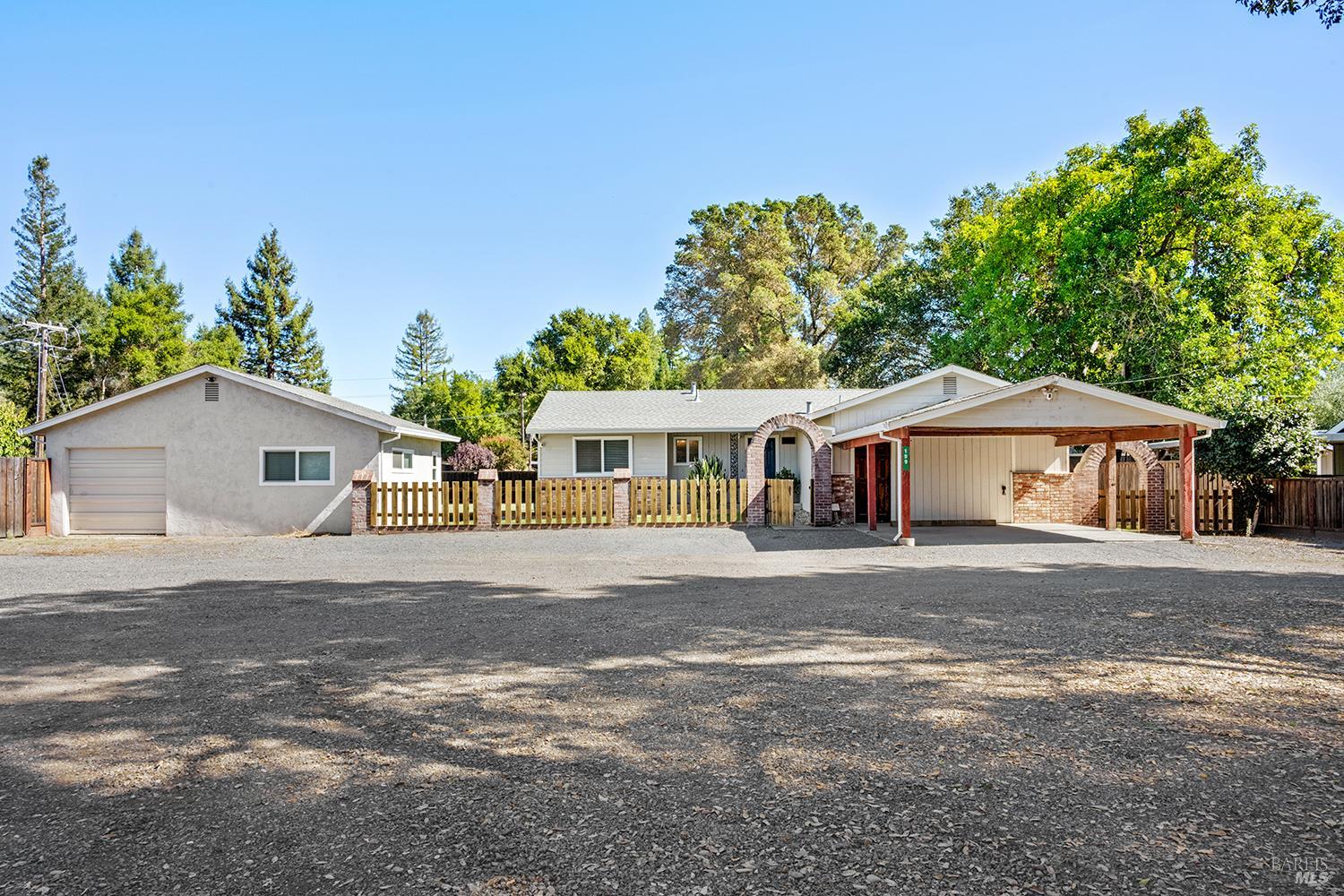 199 Bailhache Avenue Healdsburg CA 95448