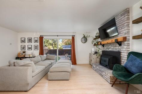 199 Bailhache Avenue Healdsburg CA 95448