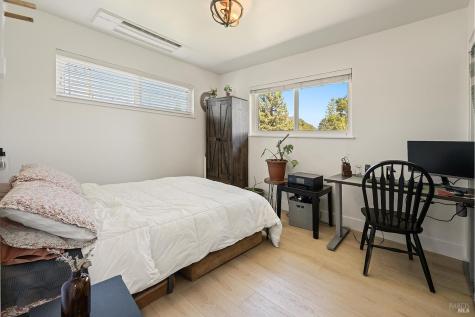 199 Bailhache Avenue Healdsburg CA 95448