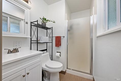 199 Bailhache Avenue Healdsburg CA 95448