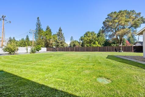 199 Bailhache Avenue Healdsburg CA 95448