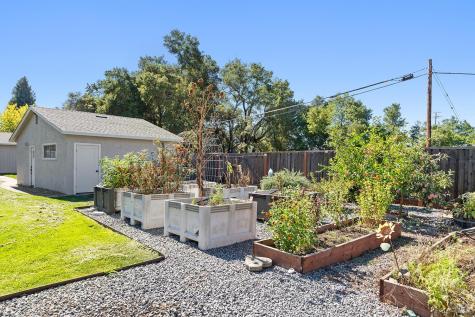 199 Bailhache Avenue Healdsburg CA 95448
