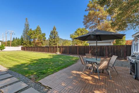 199 Bailhache Avenue Healdsburg CA 95448