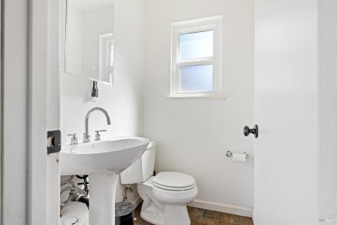 199 Bailhache Avenue Healdsburg CA 95448