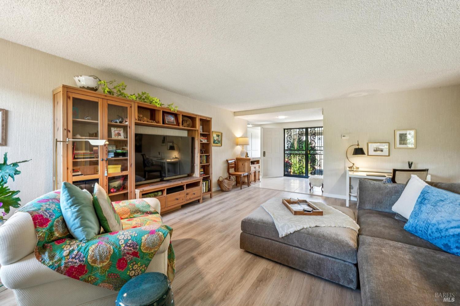 8845 Hood Mountain Circle Santa Rosa CA 95409
