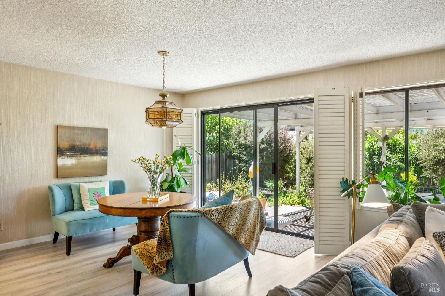 8845 Hood Mountain Circle Santa Rosa CA 95409
