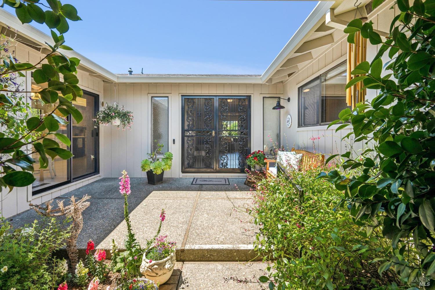 8845 Hood Mountain Circle Santa Rosa CA 95409