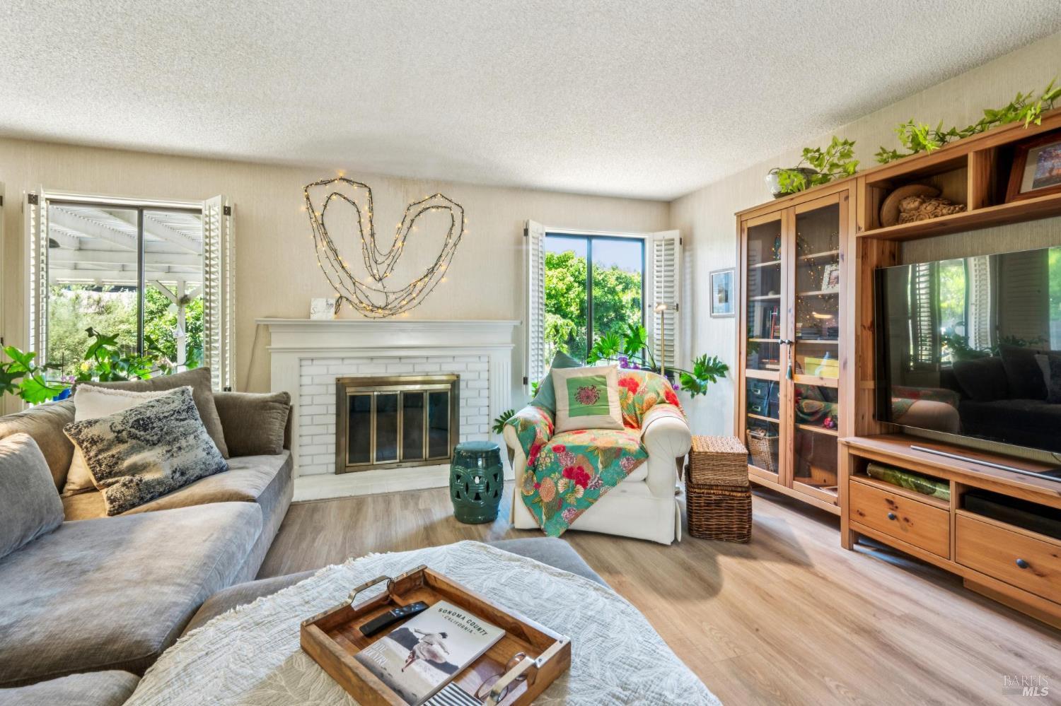 8845 Hood Mountain Circle Santa Rosa CA 95409
