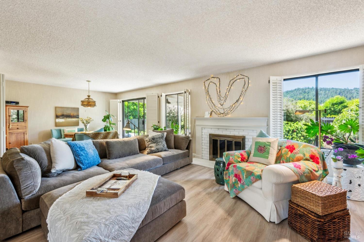8845 Hood Mountain Circle Santa Rosa CA 95409