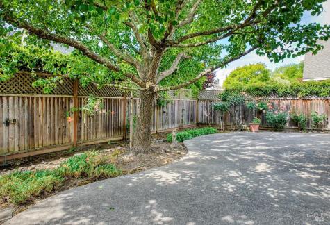 155 Cooper Street Sonoma CA 95476