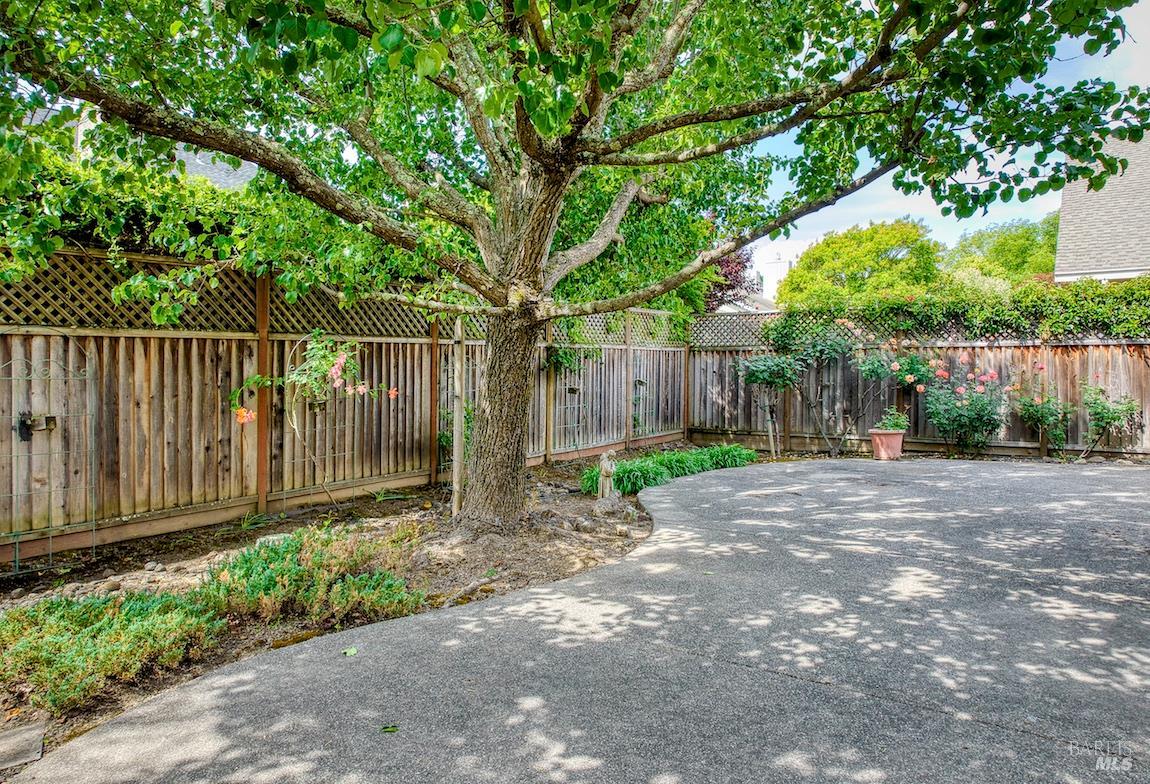 155 Cooper Street Sonoma CA 95476