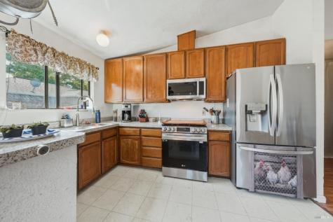 1430 Mcminn Avenue Santa Rosa CA 95407