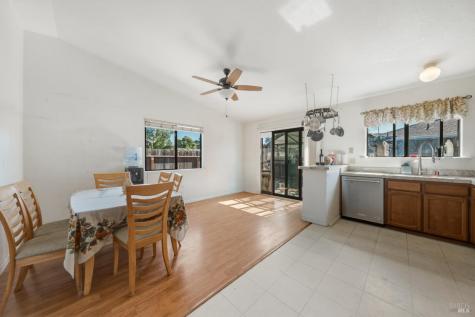 1430 Mcminn Avenue Santa Rosa CA 95407
