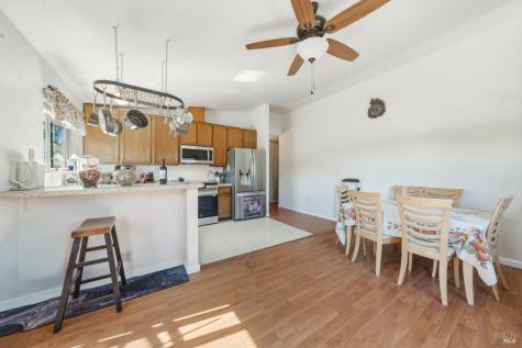 1430 Mcminn Avenue Santa Rosa CA 95407