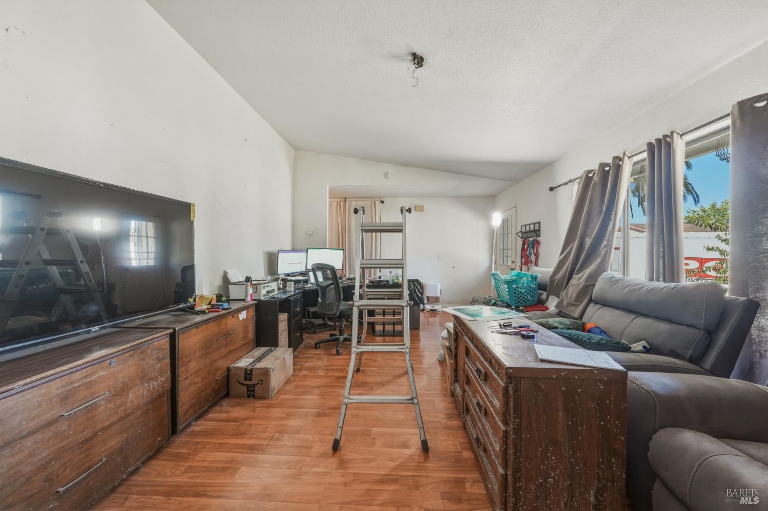 1430 Mcminn Avenue Santa Rosa CA 95407
