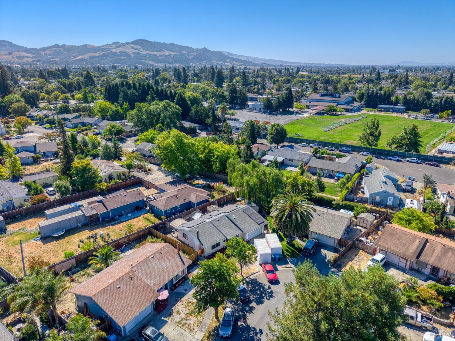 1430 Mcminn Avenue Santa Rosa CA 95407