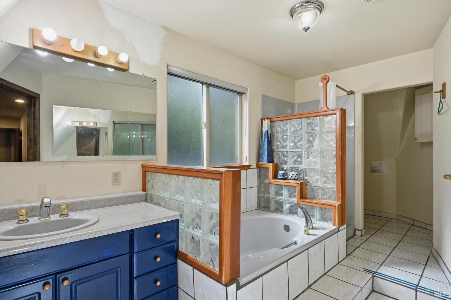 16945 Knollview Drive Hidden Valley Lake CA 95467
