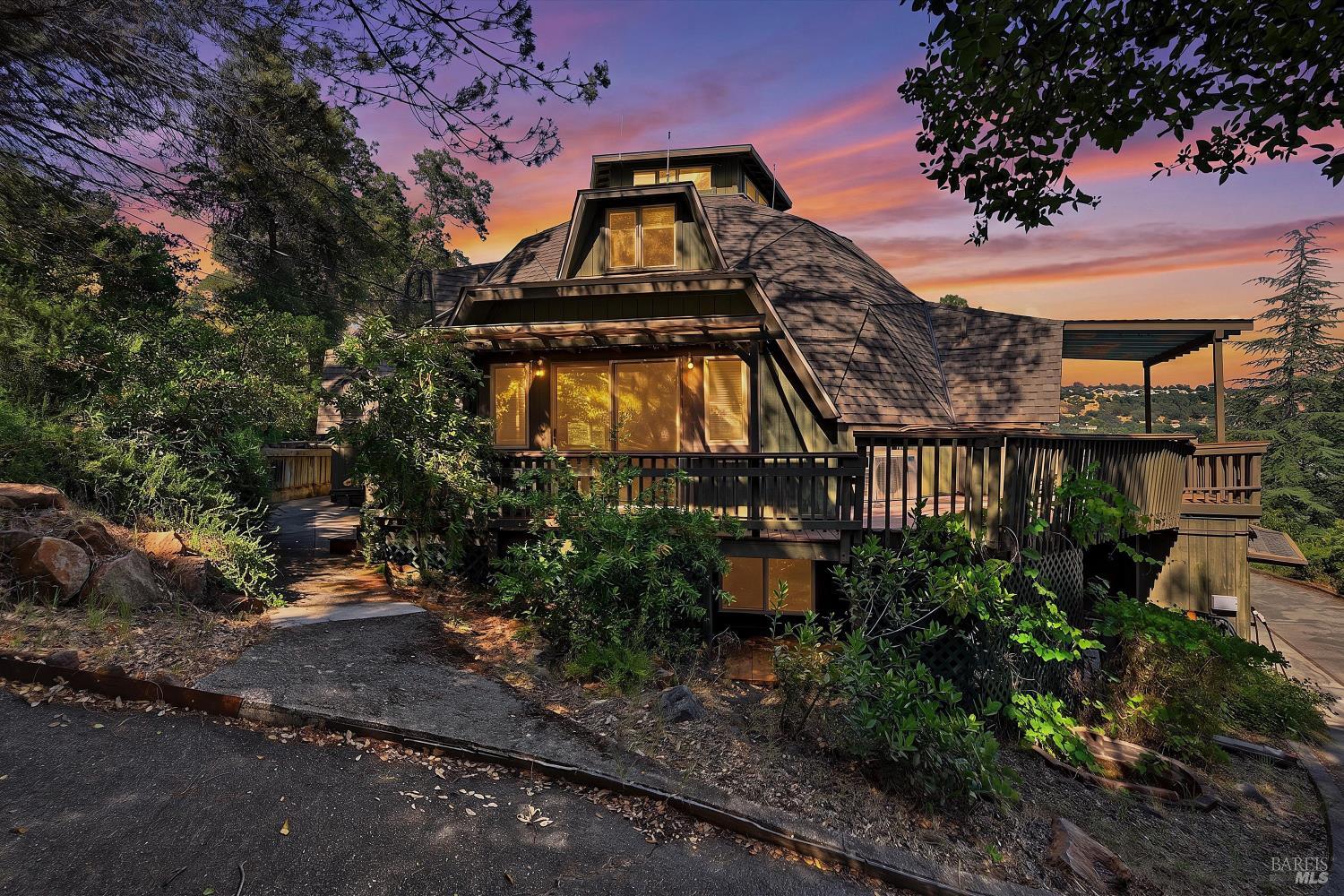 16945 Knollview Drive Hidden Valley Lake CA 95467