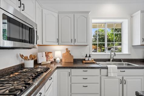 17503 Johnson Avenue Sonoma CA 95476