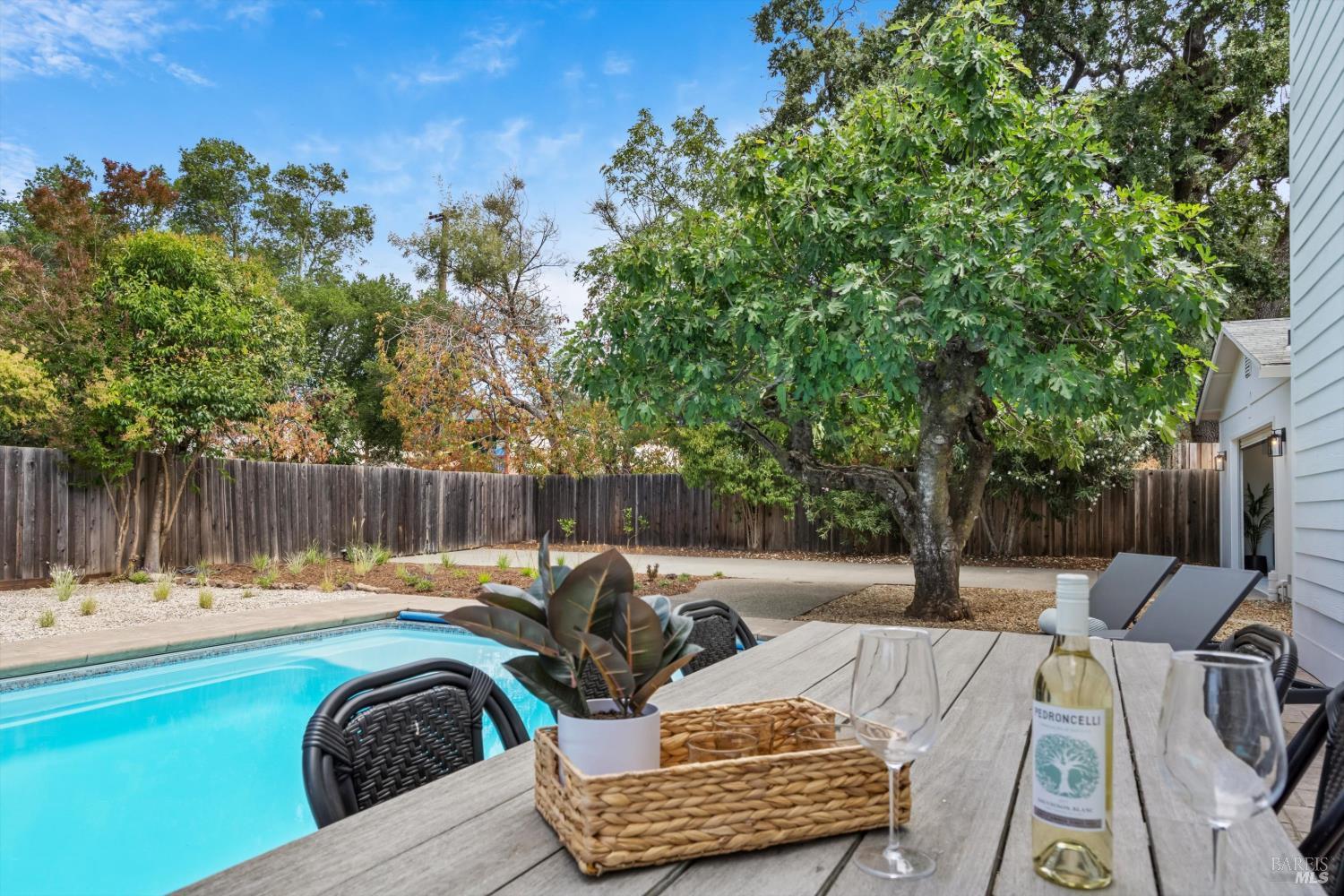 17503 Johnson Avenue Sonoma CA 95476