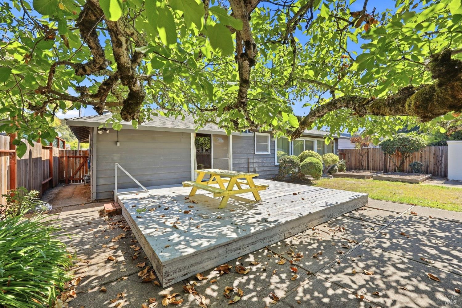 1023 Michigan Drive Santa Rosa CA 95405
