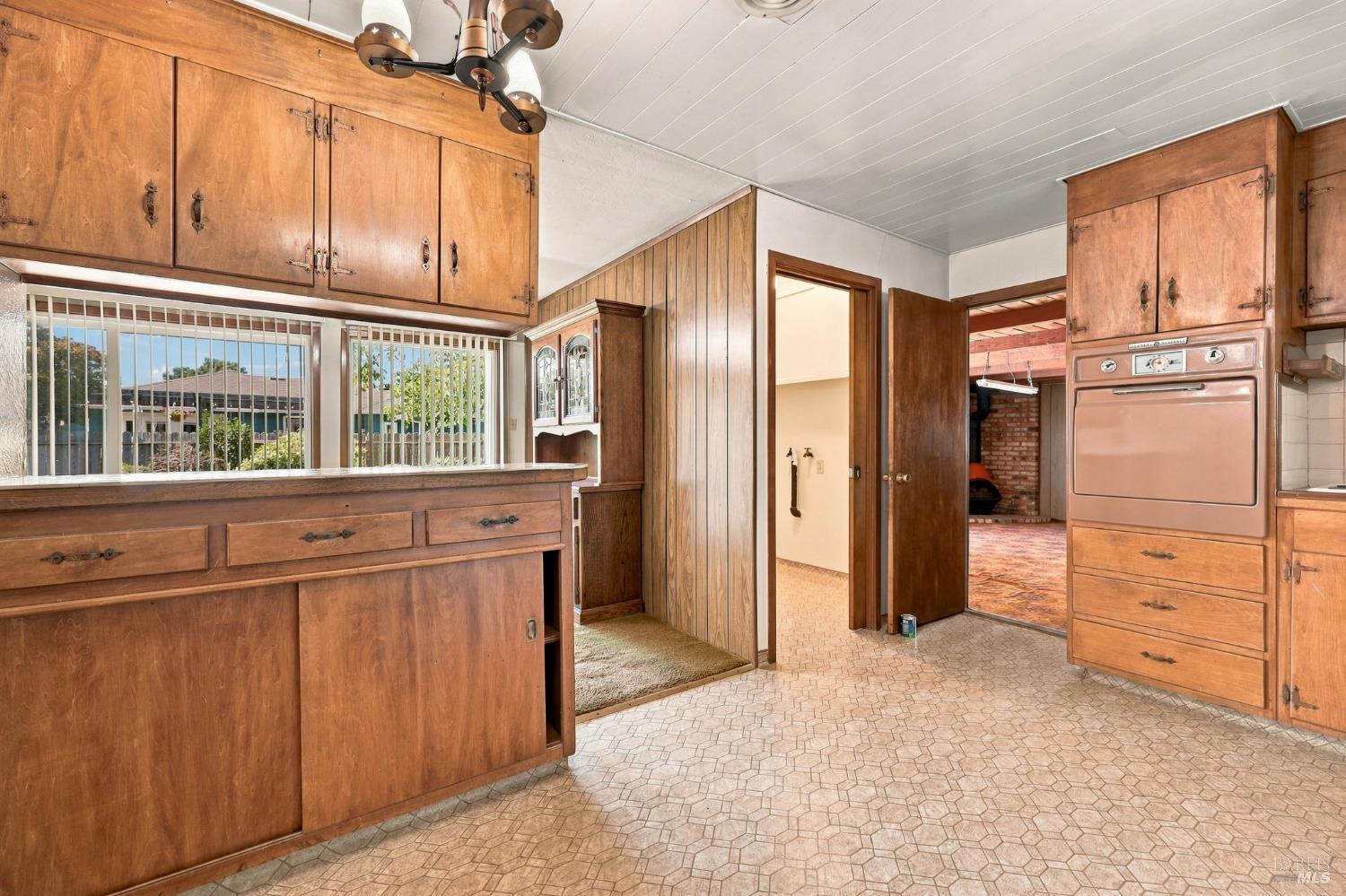 1023 Michigan Drive Santa Rosa CA 95405
