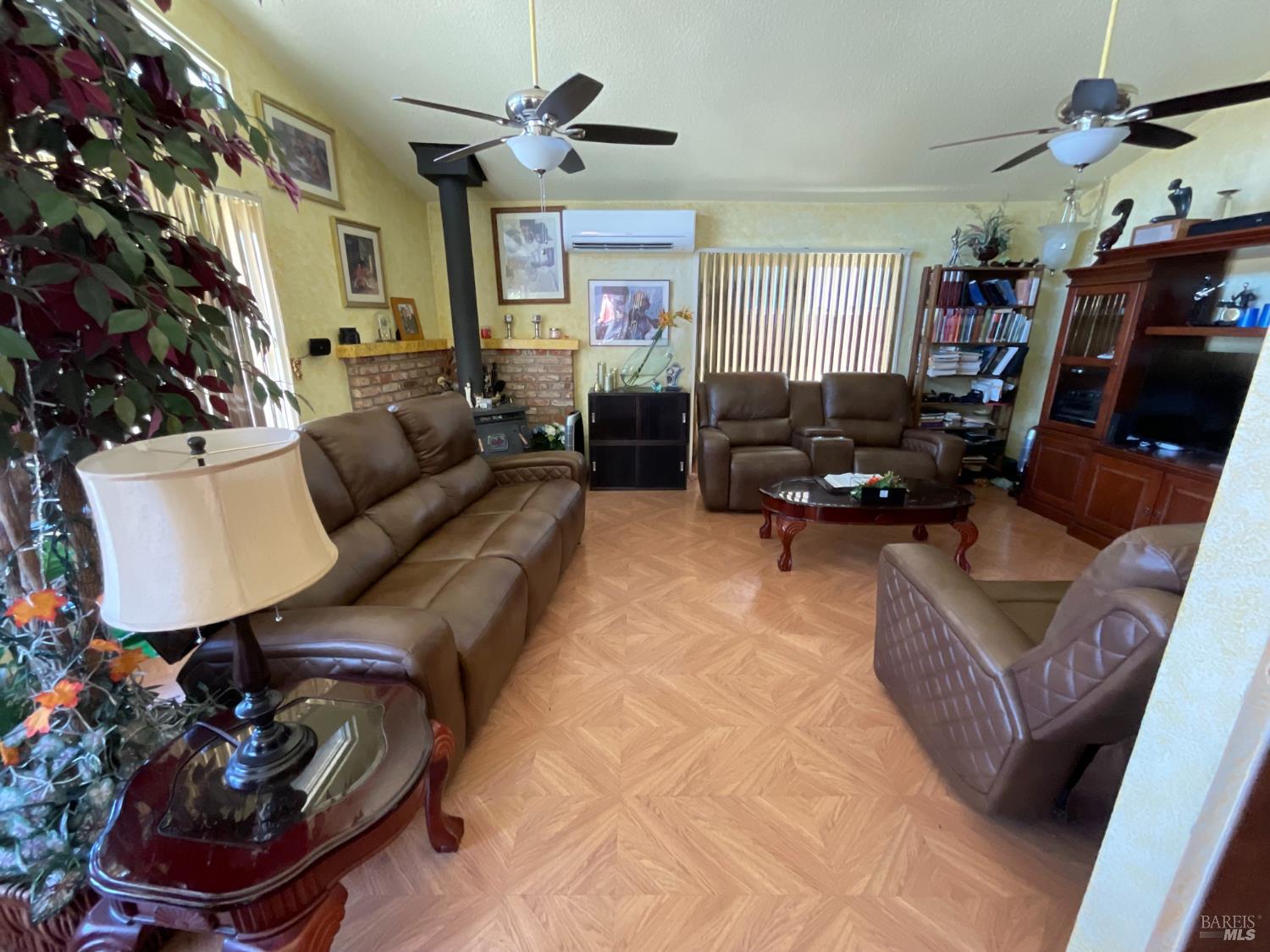 554 Keys Boulevard Clearlake Oaks CA 95423
