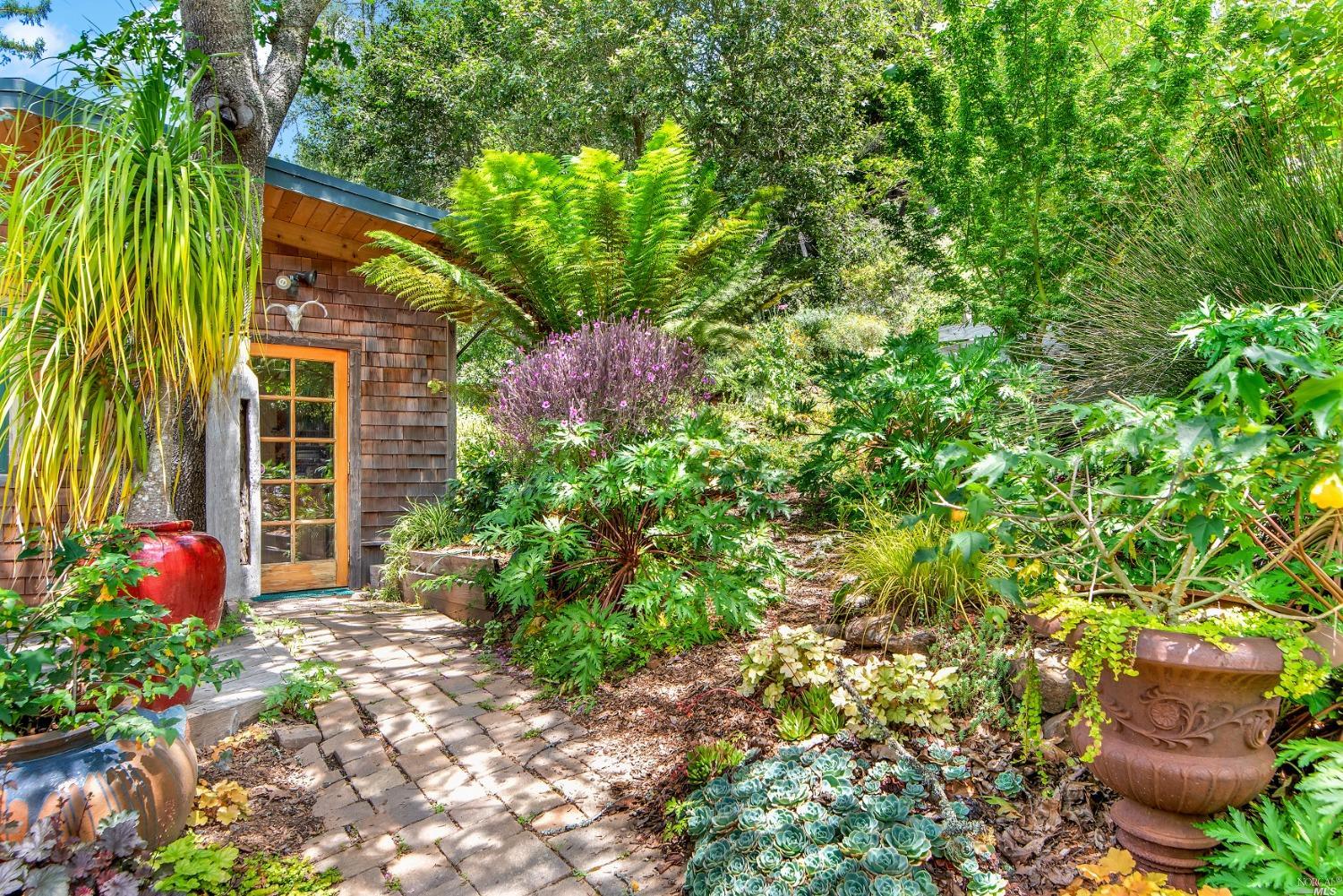 10964 Barnett Valley Road Sebastopol CA 95472