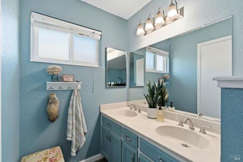 2417 Lemur Street Santa Rosa CA 95401