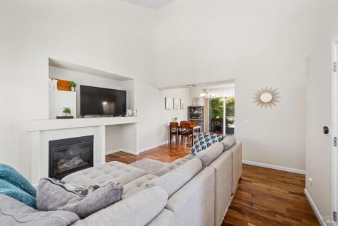 2448 Gilham Way Santa Rosa CA 95404