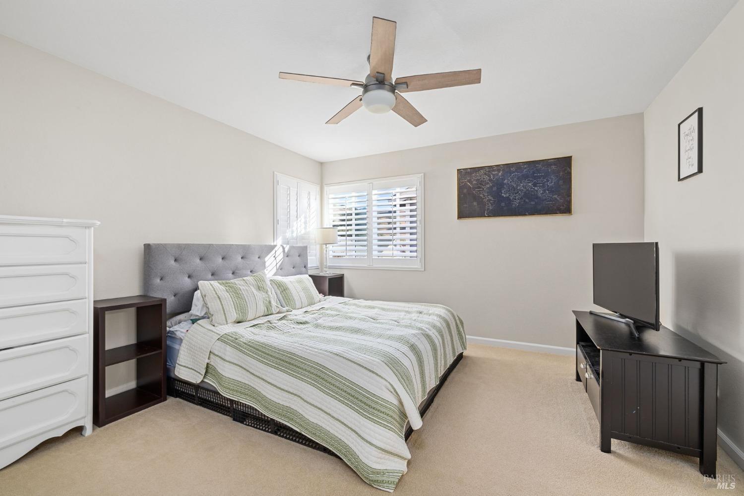 2448 Gilham Way Santa Rosa CA 95404