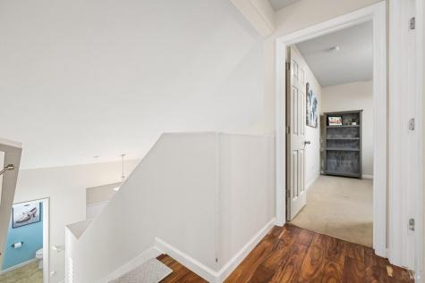2448 Gilham Way Santa Rosa CA 95404