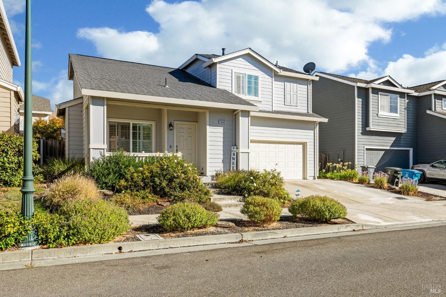 2448 Gilham Way Santa Rosa CA 95404