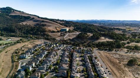 2448 Gilham Way Santa Rosa CA 95404