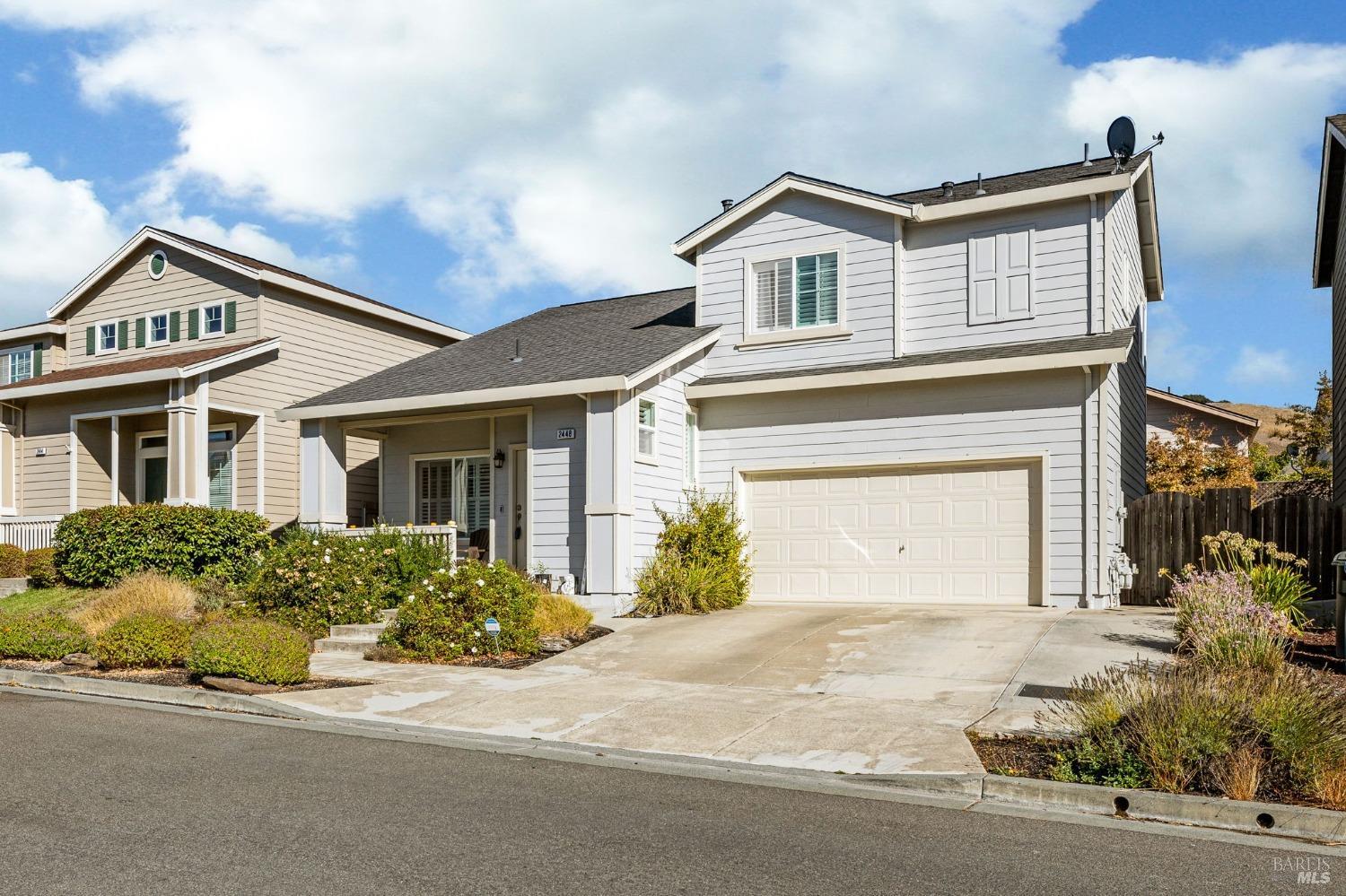 2448 Gilham Way Santa Rosa CA 95404