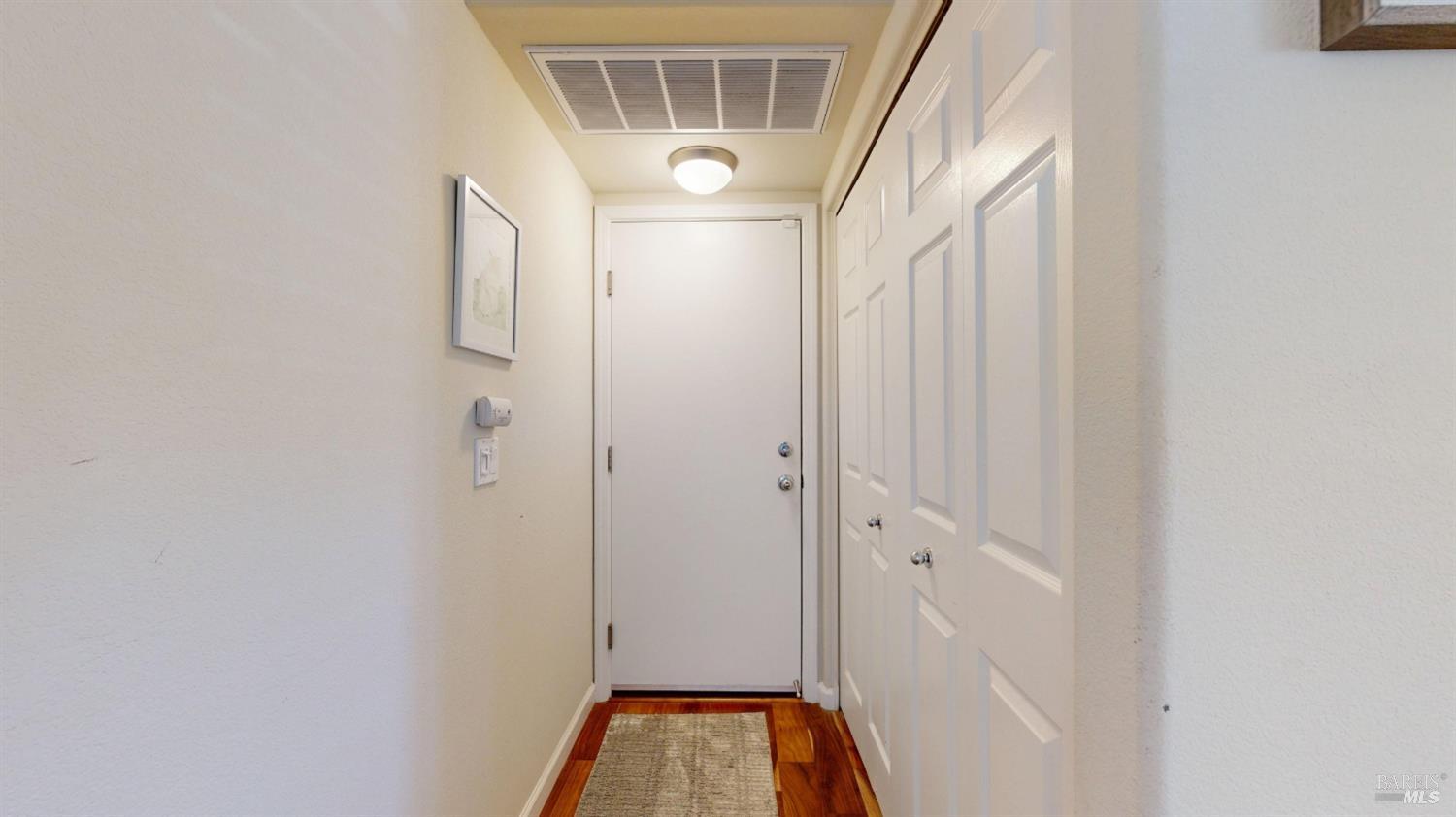 2448 Gilham Way Santa Rosa CA 95404